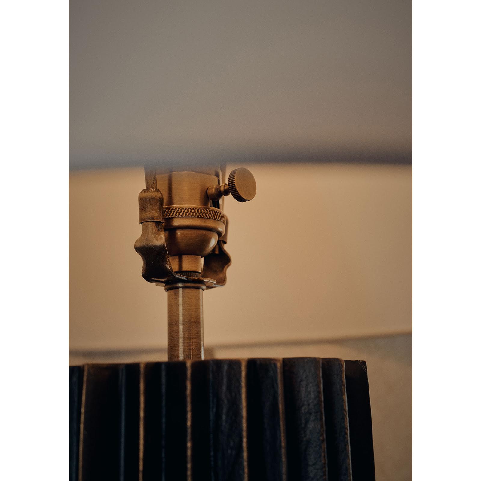 Zara Metal Table Lamp | Regina Andrew Detroit